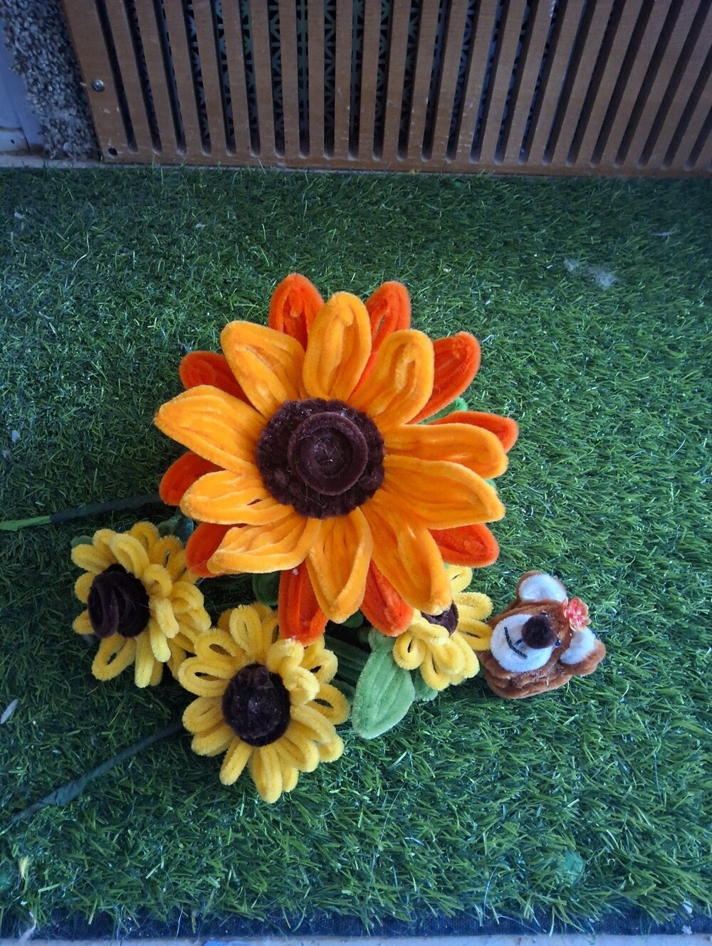 HANDMADE 4 chenile Sunflowers Plus Bear Plant Stick These Are So Beautiful - Picture 2 of 3